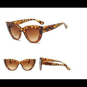 Cat Eye Sunglasses look designer but no brand